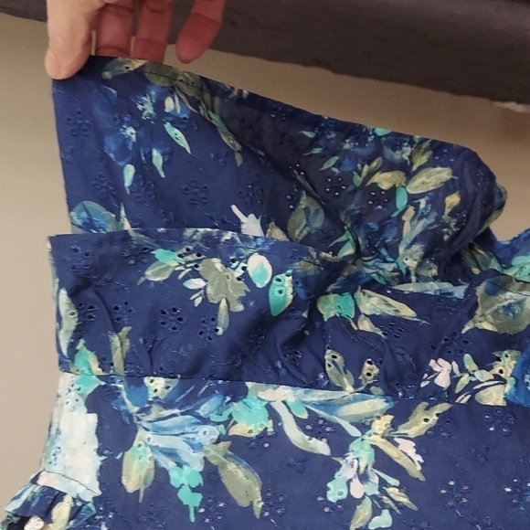 CANDACE CAMERON BURE Blue Printed Eyelet Top with Ruffle Detail - Picture 5 of 11